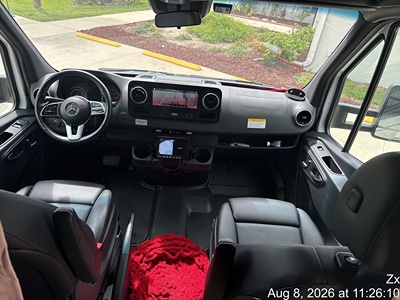 2020 TIFFIN MOTORHOMES WAYFARER photo 9