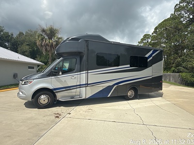 Used 2020 Tiffin Motorhomes Wayfarer 25 Rw