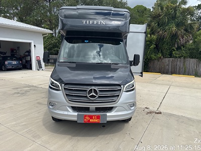 2020 TIFFIN MOTORHOMES WAYFARER photo 6