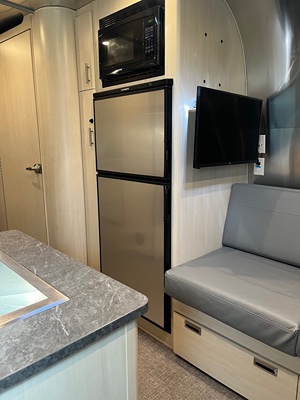 2021 AIRSTREAM FLYING CLOUD photo 7