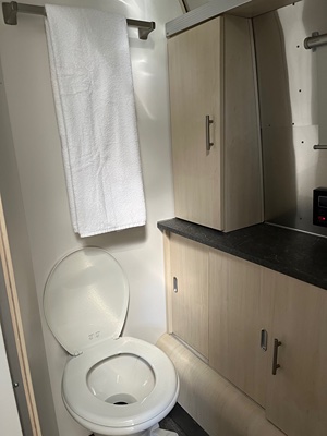 2021 AIRSTREAM FLYING CLOUD photo 9