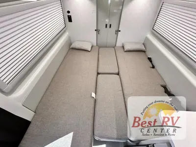 2027 Thor Motor Coach Tellaro photo 39