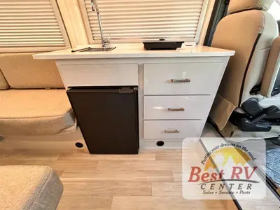 2027 Thor Motor Coach Tellaro photo 22