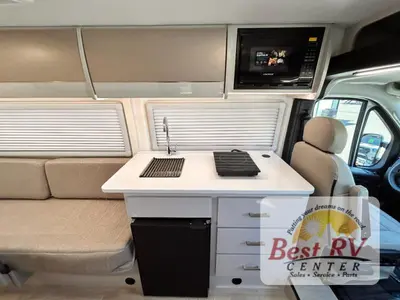 2027 Thor Motor Coach Tellaro photo 17