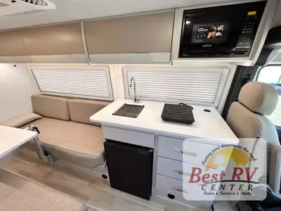 2027 Thor Motor Coach Tellaro photo 16