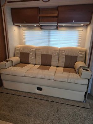 2006 ITASCA NAVION photo 5