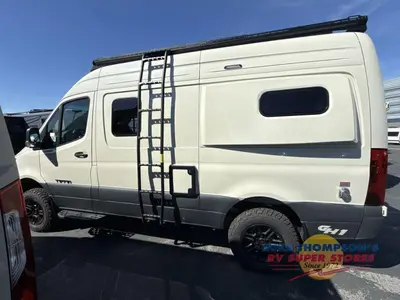 2026 Tiffin Motorhomes GH1 photo 12