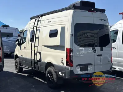 2026 Tiffin Motorhomes GH1 photo 13