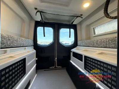 2026 Tiffin Motorhomes GH1 photo 29