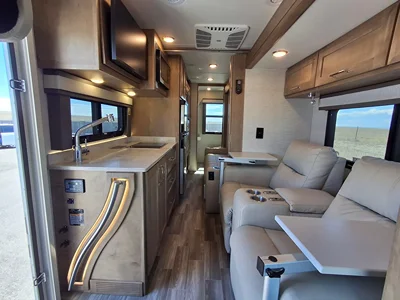 2023 TIFFIN MOTORHOMES WAYFARER photo 13