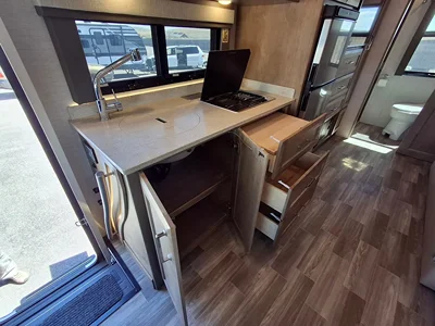 2023 TIFFIN MOTORHOMES WAYFARER photo 34