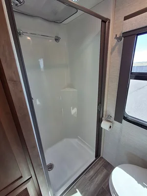 2023 TIFFIN MOTORHOMES WAYFARER photo 16