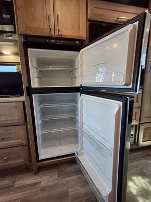 2023 TIFFIN MOTORHOMES WAYFARER photo 23