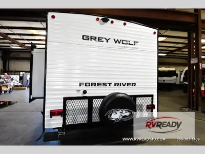 2027 Forest River Cherokee Grey Wolf photo 4