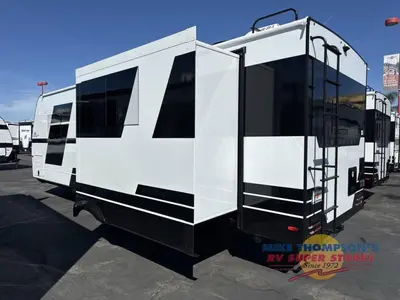 2026 Brinkley Model I photo 6