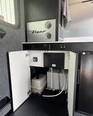 2027 inTech Flyer photo 37