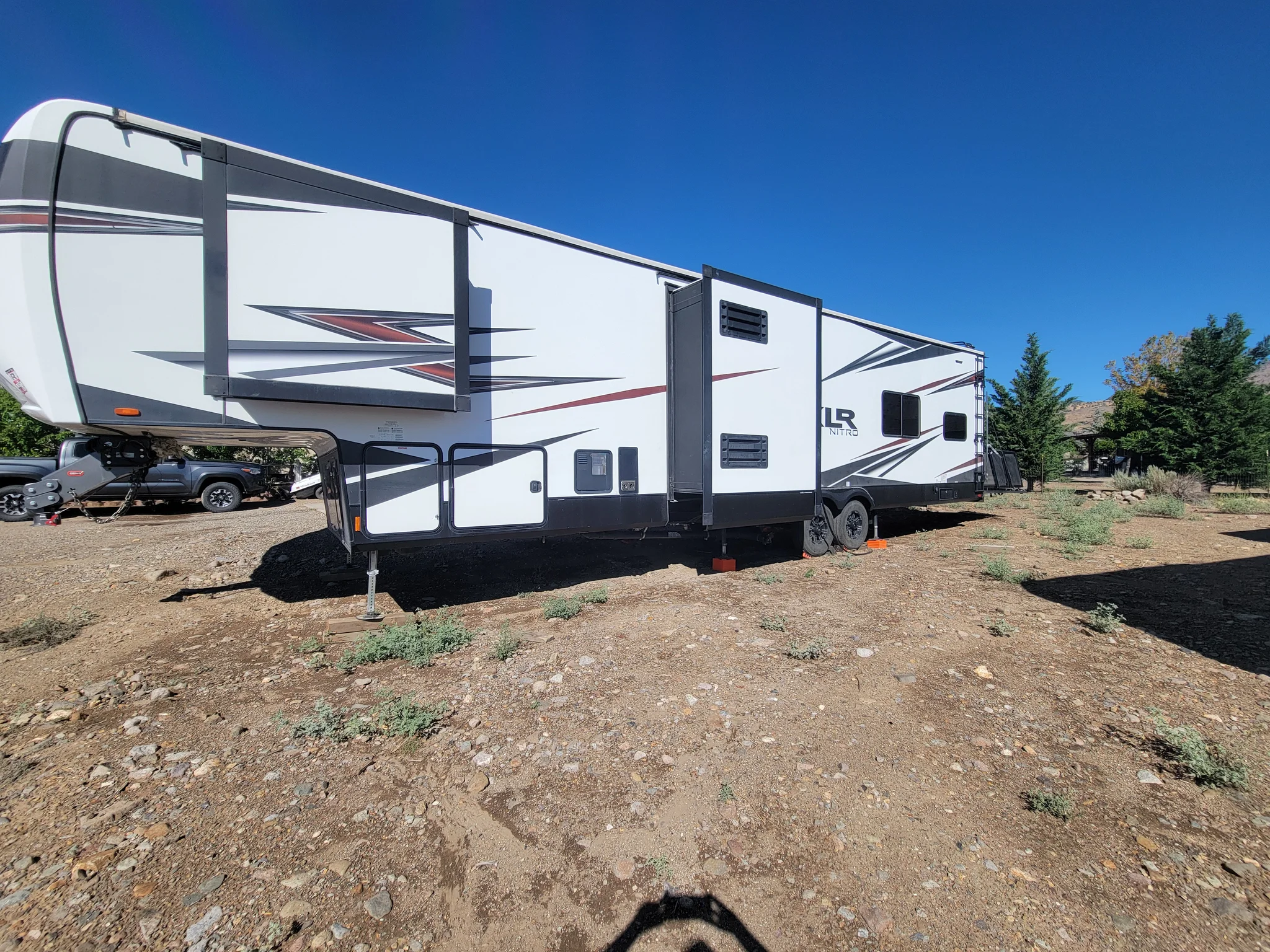 2021 FOREST RIVER XLR NITRO exterior