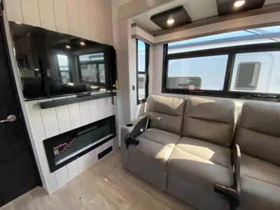 2027 Jayco North Point photo 21