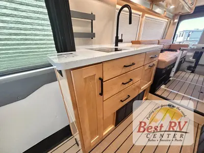 2027 Coachmen Beyond photo 21
