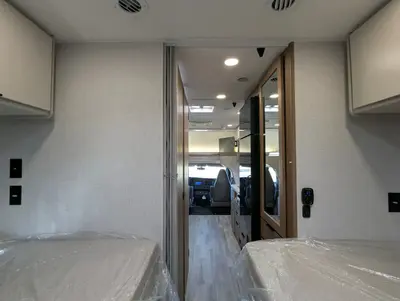 2027 Thor Motor Coach Four Winds photo 26