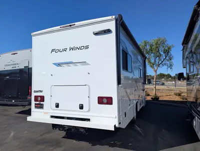 2027 Thor Motor Coach Four Winds photo 7