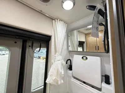 2027 Coachmen Beyond photo 40