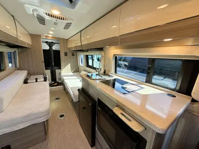 2023 Jayco Swift photo 38