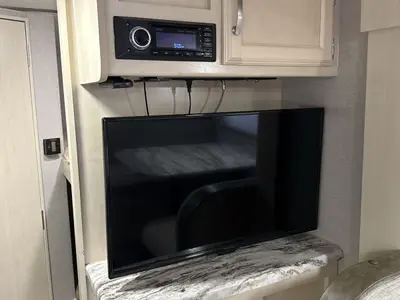 2019 Winnebago Micro Minnie photo 32