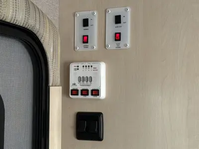 2019 Winnebago Micro Minnie photo 23
