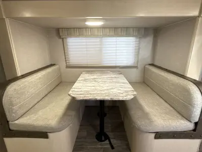 2019 Winnebago Micro Minnie photo 43