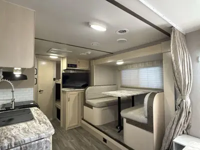 2019 Winnebago Micro Minnie photo 25
