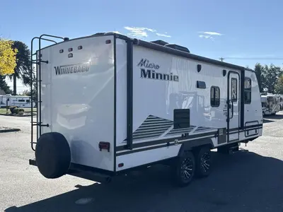 2019 Winnebago Micro Minnie photo 9