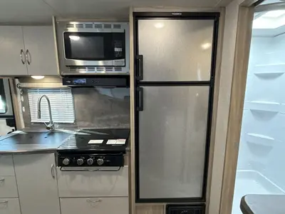 2021 Winnebago Micro Minnie photo 27