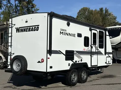 2021 Winnebago Micro Minnie photo 9