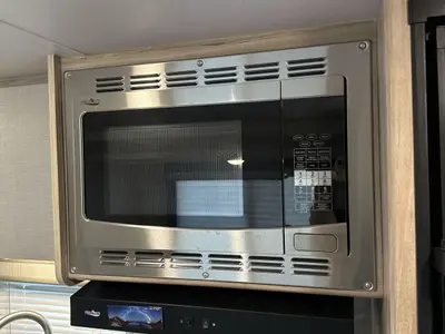 2021 Winnebago Micro Minnie photo 40