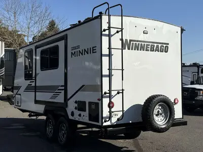2021 Winnebago Micro Minnie photo 7