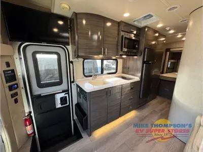 2019 Holiday Rambler Prodigy photo 10