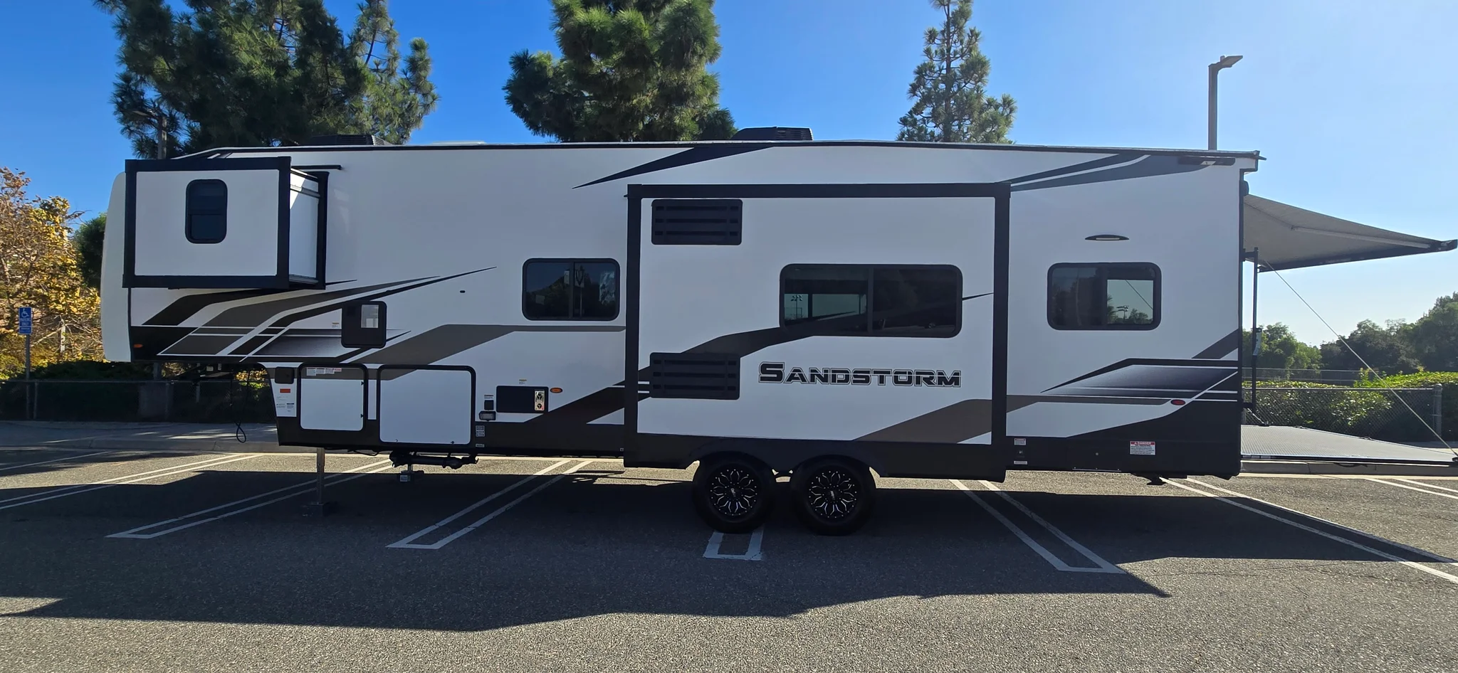 2023 FOREST RIVER SANDSTORM exterior