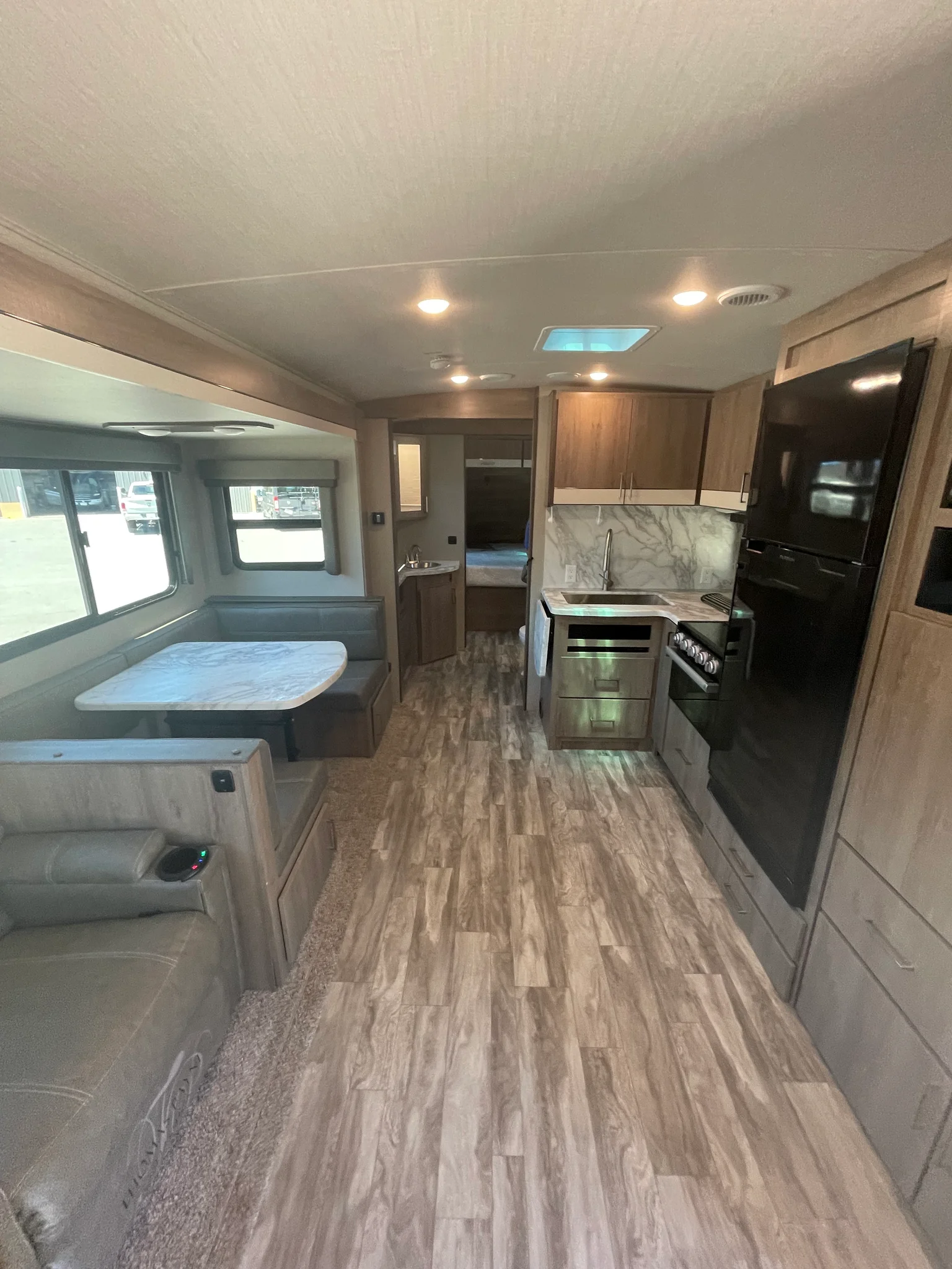 2022 GRAND DESIGN IMAGINE exterior