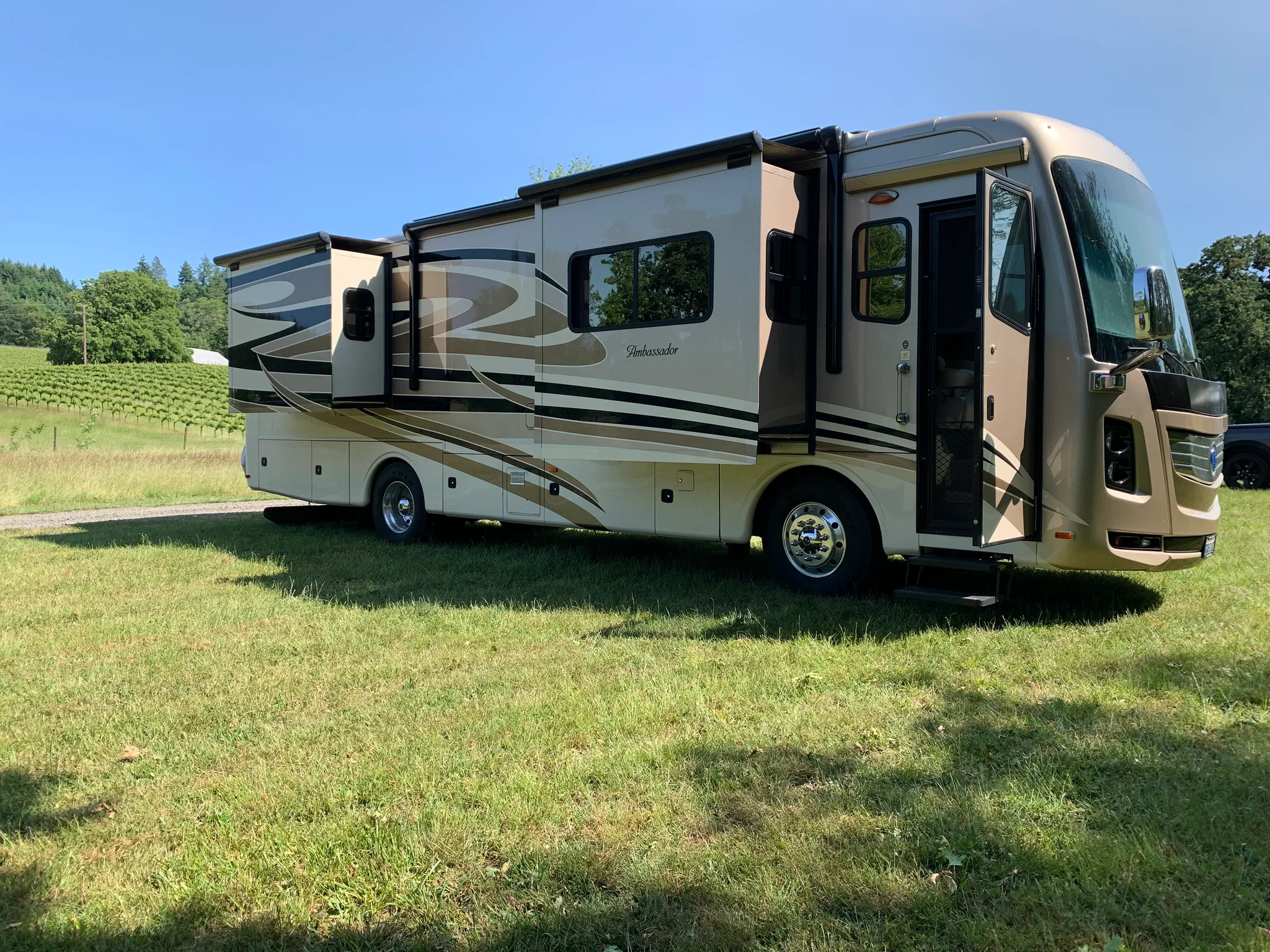 2013 HOLIDAY RAMBLER AMBASSADOR exterior