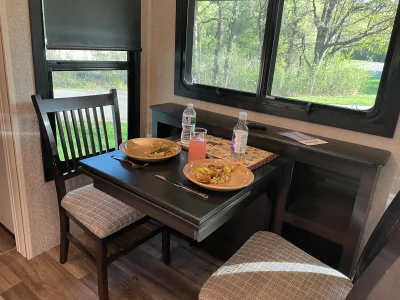 2022 JAYCO NORTH POINT photo 2