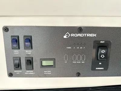 2025 Roadtrek Play+ photo 11