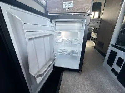 2027 Tiffin Motorhomes GH1 photo 36