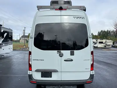 2027 Tiffin Motorhomes GH1 photo 28