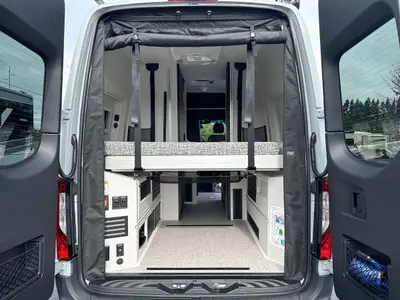 2027 Tiffin Motorhomes GH1 photo 29