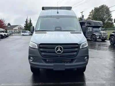 2027 Tiffin Motorhomes GH1 photo 4