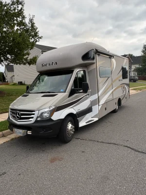 Used 2014 Thor Motor Coach Siesta 24ST