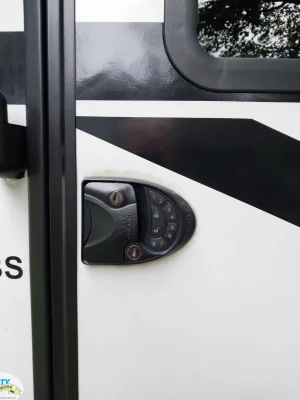 2024 WINNEBAGO MICRO MINNIE photo 10