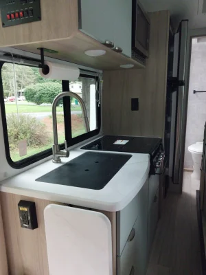 2024 WINNEBAGO MICRO MINNIE photo 9