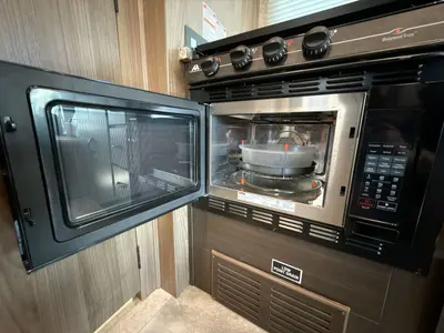 2018 Coachmen Orion photo 37